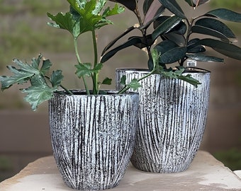 Woodskin Fiberglass Planter: Round Garden Pot, Natural Texture