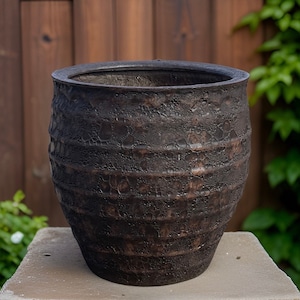 Fiberglass Garden Planter: Round Shape, Unique surface brown Rust Finish