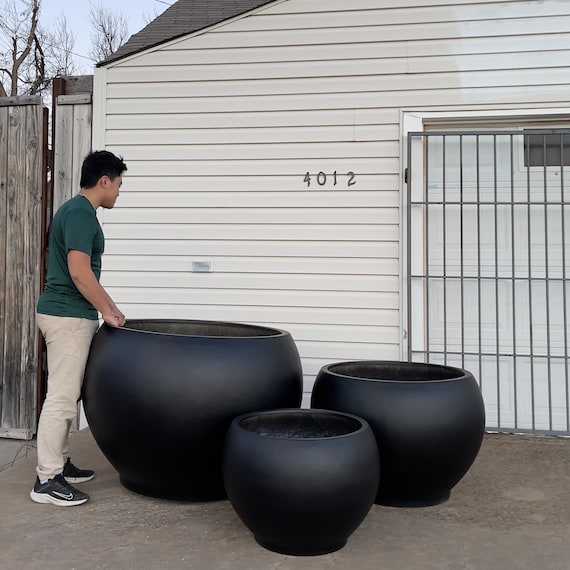 Large round outdoor Planter, Passion For Pots