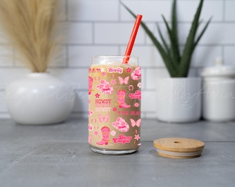 Vaso de café helado Pink Cowboy de 16 oz con tapa y pajita