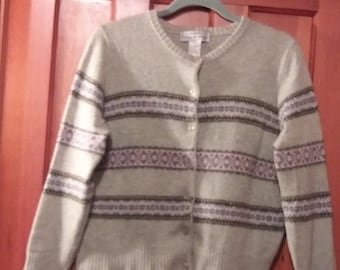 Vintage 1970's "Deane and White" Light Green 100% Soft Lambs Wool Fair Isle Cardigan Sweater~Hong Kong Size Large