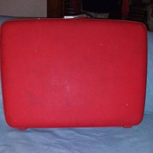 1 Valise/Bagage très vintage des années 1960 Mid Century American Tourister Bright Red Hardside 27"x19"x8 »