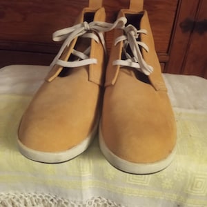 Nieuw "Timberland Earthkeepers" suède lichtbruine chukkalaarzen met veters ~ 11 m ~ nieuw zonder labels