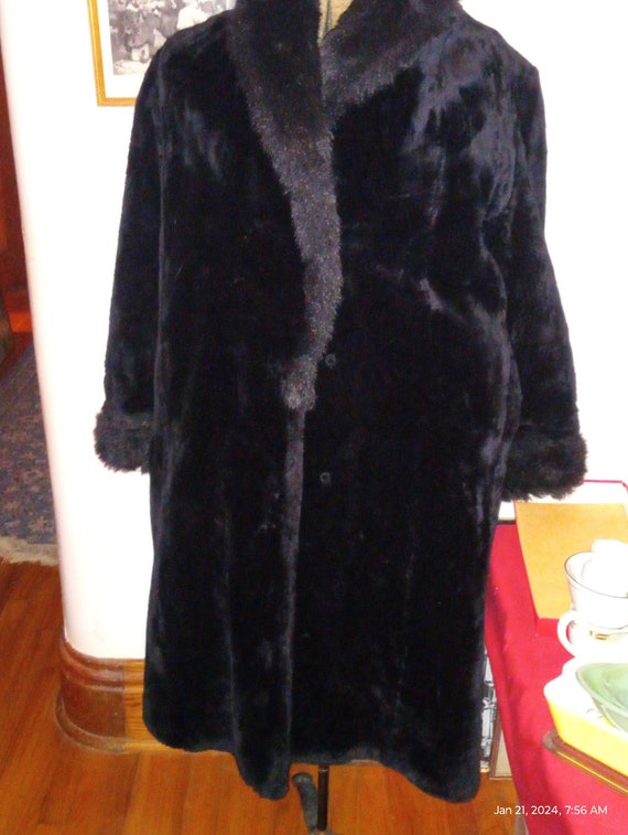 True Vintage 1990's "Monterey" Black Faux Fur Ful… - image 2