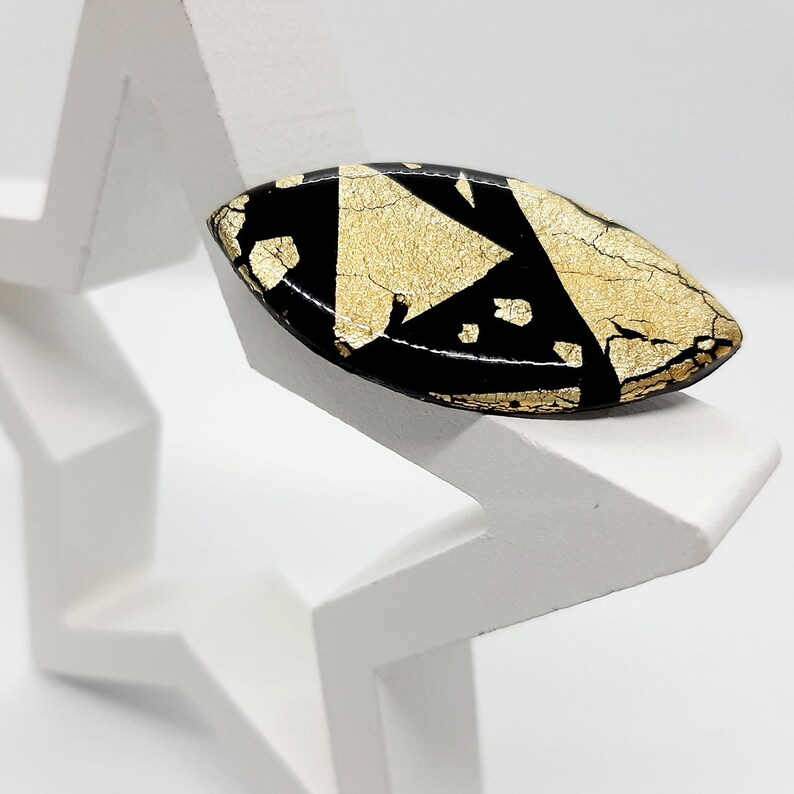 modern jewelry resin brooch and polymer paste handmade jewellery brooch or scarf ties Black and gold brooch