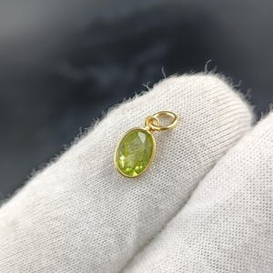 Green Peridot 18k Solid Gold Charm/Natural Peridot Charm/Gold Charm/Oval Charm Pendant/Charm Necklace/Handmade Gold Charm/Gift for Her