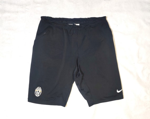 Juventus authentic shorts sales