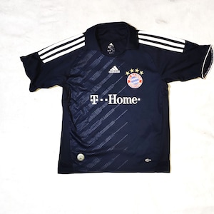 Bayern Munchen Munich Official Football Soccer Jersey, Size 10-12 Years, D 140, Dark Blue/White Colour