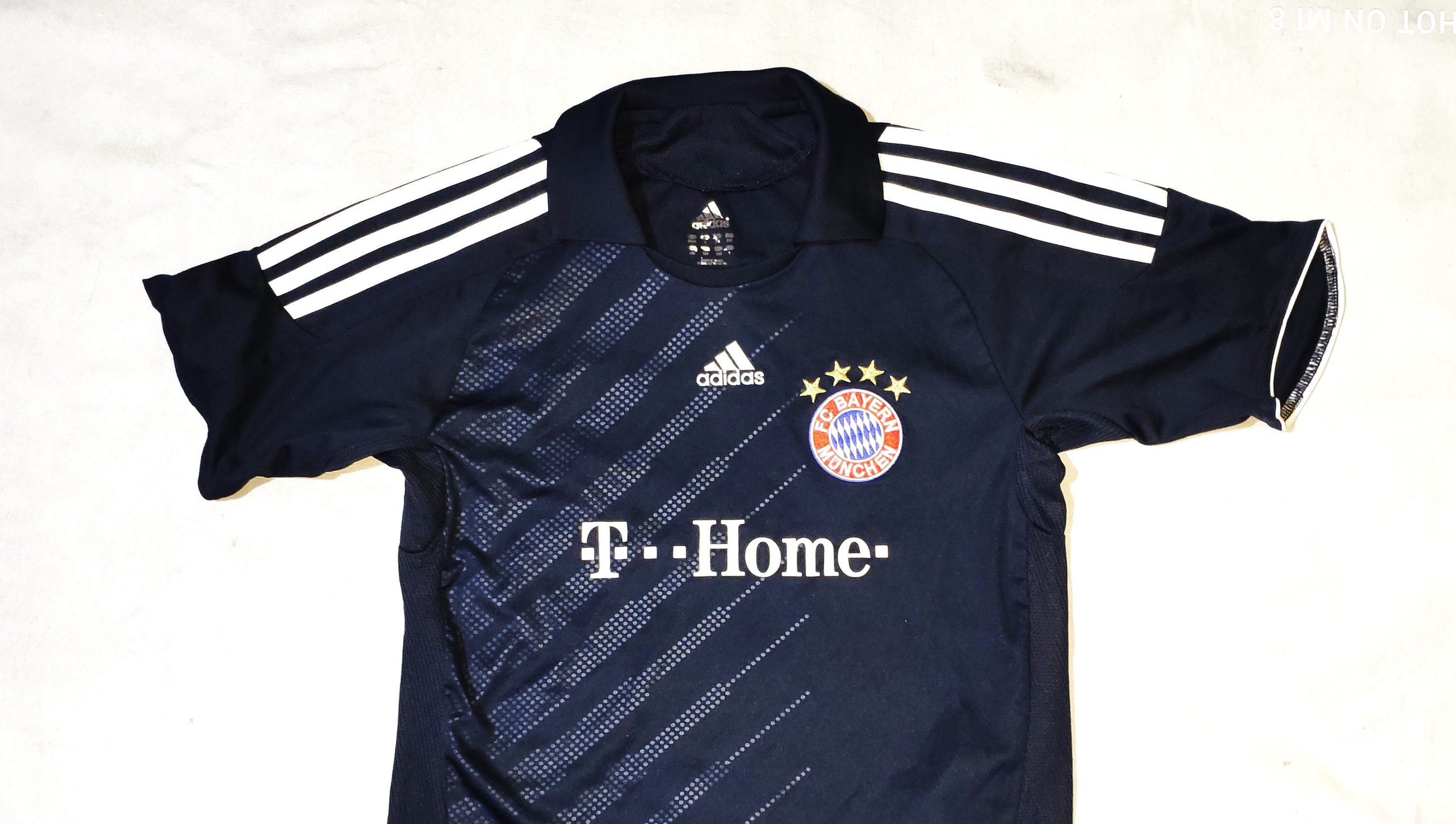 Bayern Munchen Munich Official Football Soccer Jersey, Size