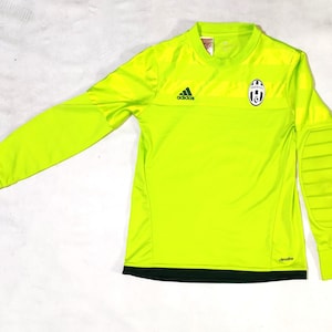 Juventus Official Football Soccer Goalkeeper Jersey By Adidas Trefoils, Size 11-12 Years, Yellow/Green Colour