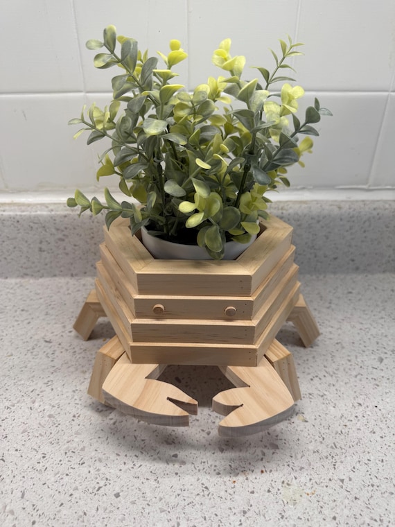Mini Crab planter / plant stand / 4”