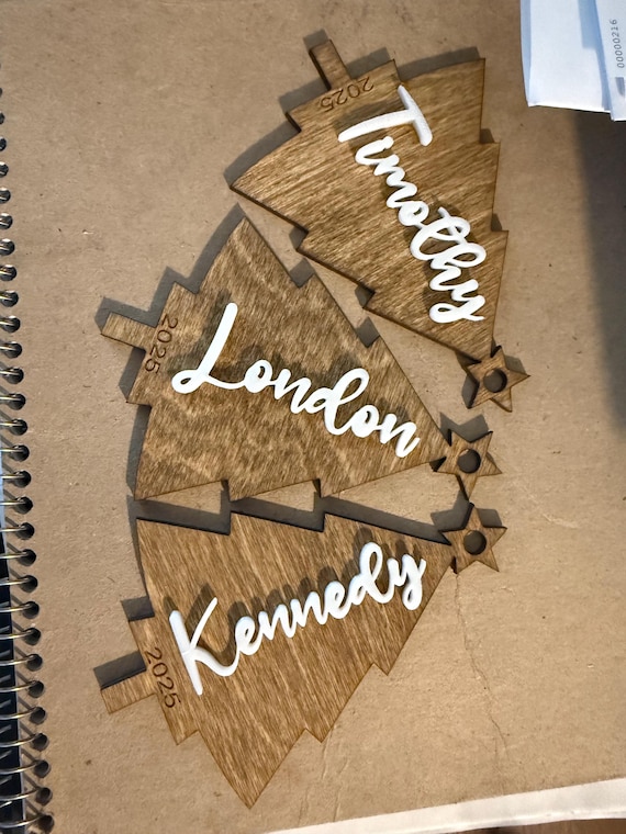 2025 Personalized Christmas tree ornaments / Gift tag