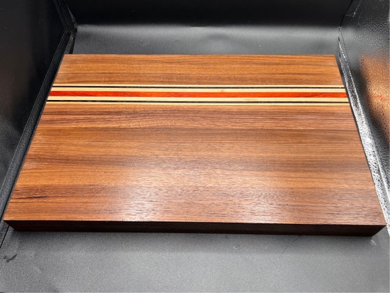 The Figaro Cutting Board edge grain walnut
