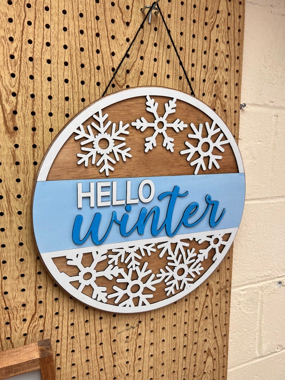 Hello winter door hanger / snowflakes / non Christmas decorations