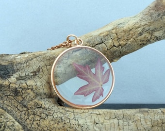 Handmade leaf pendant / rose gold necklace with leaf pendant / dried leaf embedded in resin / nature-inspired jewelry