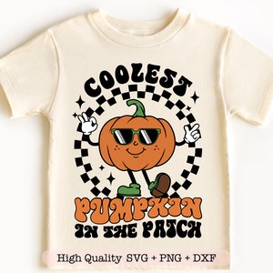 Könnte beinhalten: Ein beiges T-Shirt mit einer schwarz-weißen Grafik einer Sonnenbrille tragenden Kürbis und dem Text "Coolest Pumpkin in the Patch".