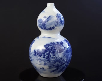 Chinese antiques, rare treasures, blessings, longevity, blue and white gourd bottles, home decoration