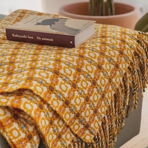 Manta de lana merino hecha a mano, manta geométrica de lana, decoración bohemia para el hogar, manta con flecos de panal.