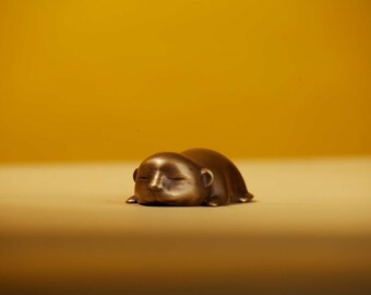 Sleeping Monkey Brass Sculpture – Handmade Brass Zodiac Figurine for Unique Home Decor & Gift