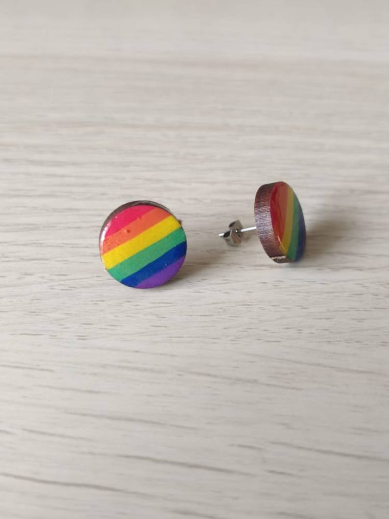 HBTQ Pride Flags Träörhängen, Anpassade Smycken i Kirurgiskt Stål bild 2