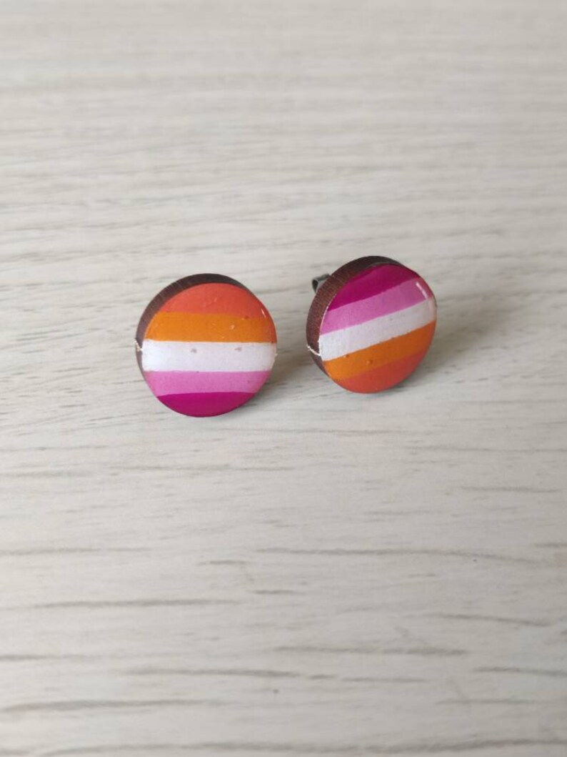 HBTQ Pride Flags Träörhängen, Anpassade Smycken i Kirurgiskt Stål bild 5
