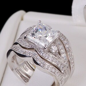 2.25Ct Princess Cut Diamond Halo Engagement Ring Set, Vintage Ring With 2 Matching Band, Diamond Trio Ring Set