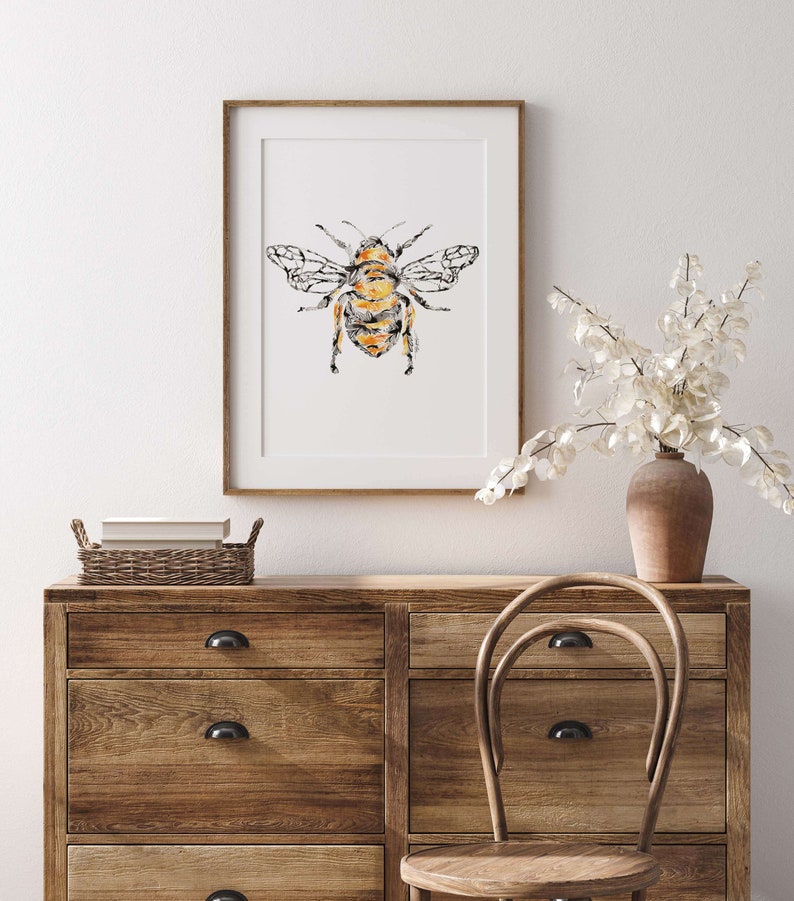 Honeybee Fine Art Print regalo de arte de acuarela para ella él decoración de pared de cumpleaños de Navidad imagen 4