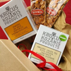 Gift Box of two different tea types both with greek saffron from Kozani and two greek pasteli, krocus, vegan