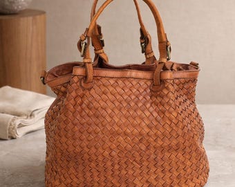 Handwoven genuine leather handbag, artisanal Made in Italy – Granada model