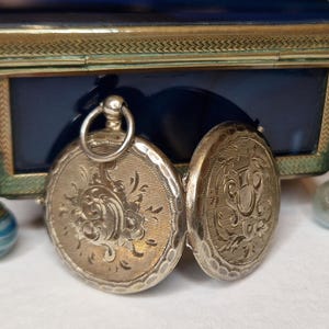Victorian French antique Silver Gilded Reliquary Locket Pendant Guilloche N1