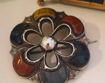 Antique Victorian Scottish Silver Agate Stone Brooch