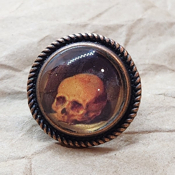 Ring with Memento Mori Skull