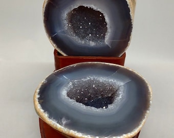 Large 5.35" Matching Brazilian Agate Quartz Geode Pair on Wood Base Jewelry Box, 8.02 Pounds