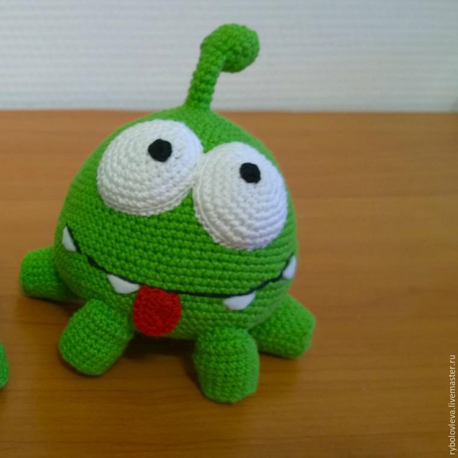 Схема ам няма. Ам Ням амигуруми. Ам Ням игрушка вязаная. Ам Ням вязаный. Ам Ням игрушка вязаная крючком.