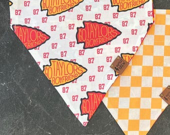 Pañuelo para mascotas de los Chiefs: El novio de Taylor / Pañuelo para perro o gato sobre el collar