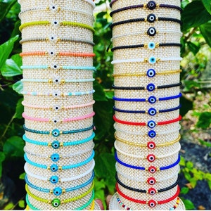 Bracelets mauvais œil délicats et élégants