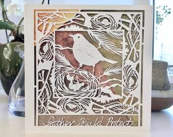IMPRESSION carte de voeux printemps « Gather Build Protect », oeuvre de Jessica Thomas 135 x 135 mm