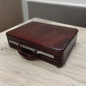 Expandable Leather Attache Briefcase with Italian Lock l Vintage Croco Leather Laptop Carry Case l Documents Organizer Buisness Handbag |