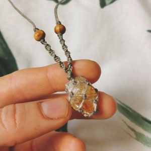 Handmade macrame crystal necklace, natural raw citrine point. Unisex jewellery, vegan adjustable necklace, spiritual stone, Chakra healing
