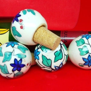Ceramic Hand Painted Round Shape Combination of printed White And Blue  Wine Bottle Stopper, Bottle Stopper, Bottle Tops (  Pieces)