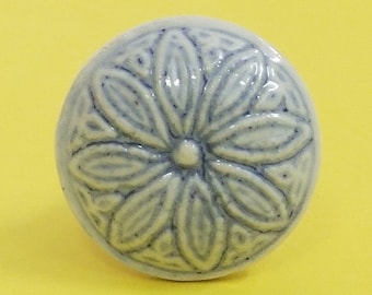 Brilliantly Hand Painted Ceramic knobs / Ceramic Drawer Pulls / Cabinet Knobs/ Kitchen Cabinet Door Handles / Cupboard Knobs