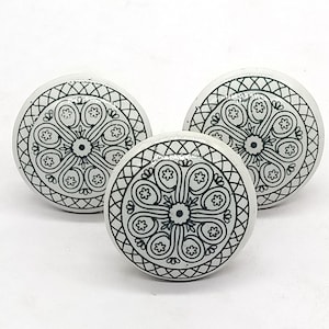 Brilliantly Hand Painted Ceramic knobs / Ceramic Drawer Pulls / Cabinet Knobs/ Kitchen Cabinet Door Handles / Cupboard Knobs