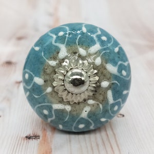 Aqua Blue and White Embossed Round Shape Hand Painted Ceramic knobs / Ceramic Drawer Pulls / Cabinet Knobs/ Kitchen Cabinet Knobs