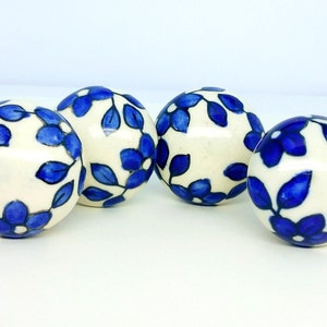 Floral Blue and white Round shape Hand painted ceramic knob, Hand painted ceramic knob,Decorative Ceramic knob,drawer pull