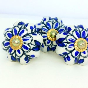 Blue and White Flower shape Hand painted ceramic knob, Hand painted ceramic knob, Decorative Ceramic knob,drawer pull