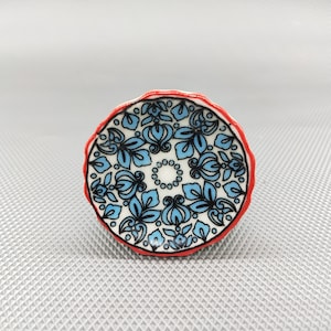 Floral designer Hand Painted White and Blue Ceramic knobs / Ceramic Drawer Pulls/Cabinet Knobs/Kitchen Cabinet Door Handles / Cupboard Knobs