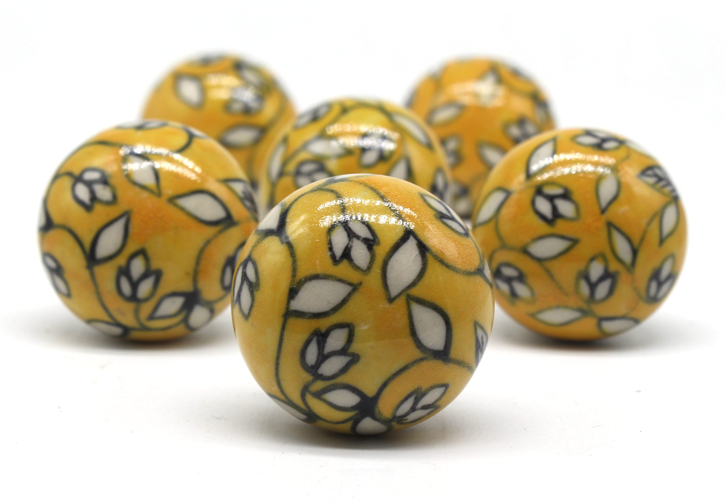 Brilliantly Hand Painted Ceramic Knobs / Ceramic Drawer Pulls / Cabinet  Knobs/ Kitchen Cabinet Door Handles / Cupboard Knobs - Etsy, image size:2852x1980