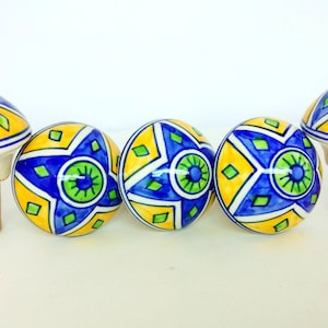 Ceramic Hand Painted Round Shape Combination of printed Yellow And Blue  Wine Bottle Stopper, Bottle Stopper, Bottle Top