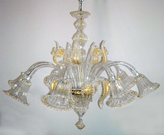 Chandelier with gold accents outlet