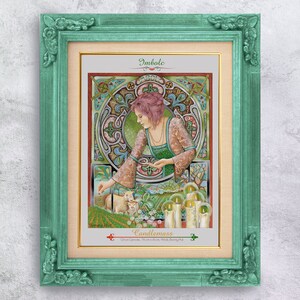 Peut inclure: &OElig;uvre d'art encadr&eacute;e de style Art nouveau, repr&eacute;sentant une femme aux cheveux roses. L'&oelig;uvre comprend le texte "Imbolc" et "Candlemass". Le cadre est de couleur sarcelle vieillie.